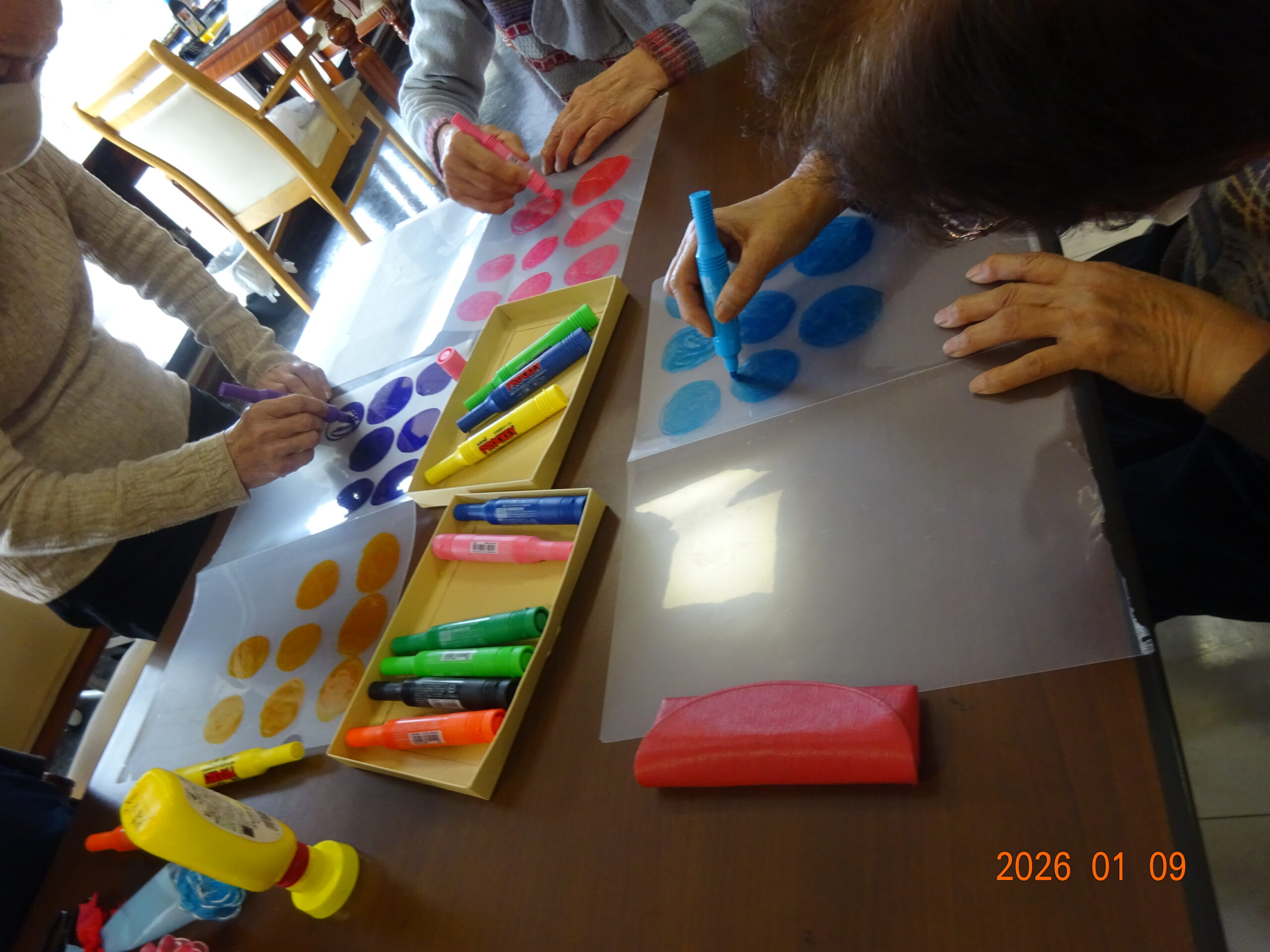 水性ペンで塗り塗り🌀