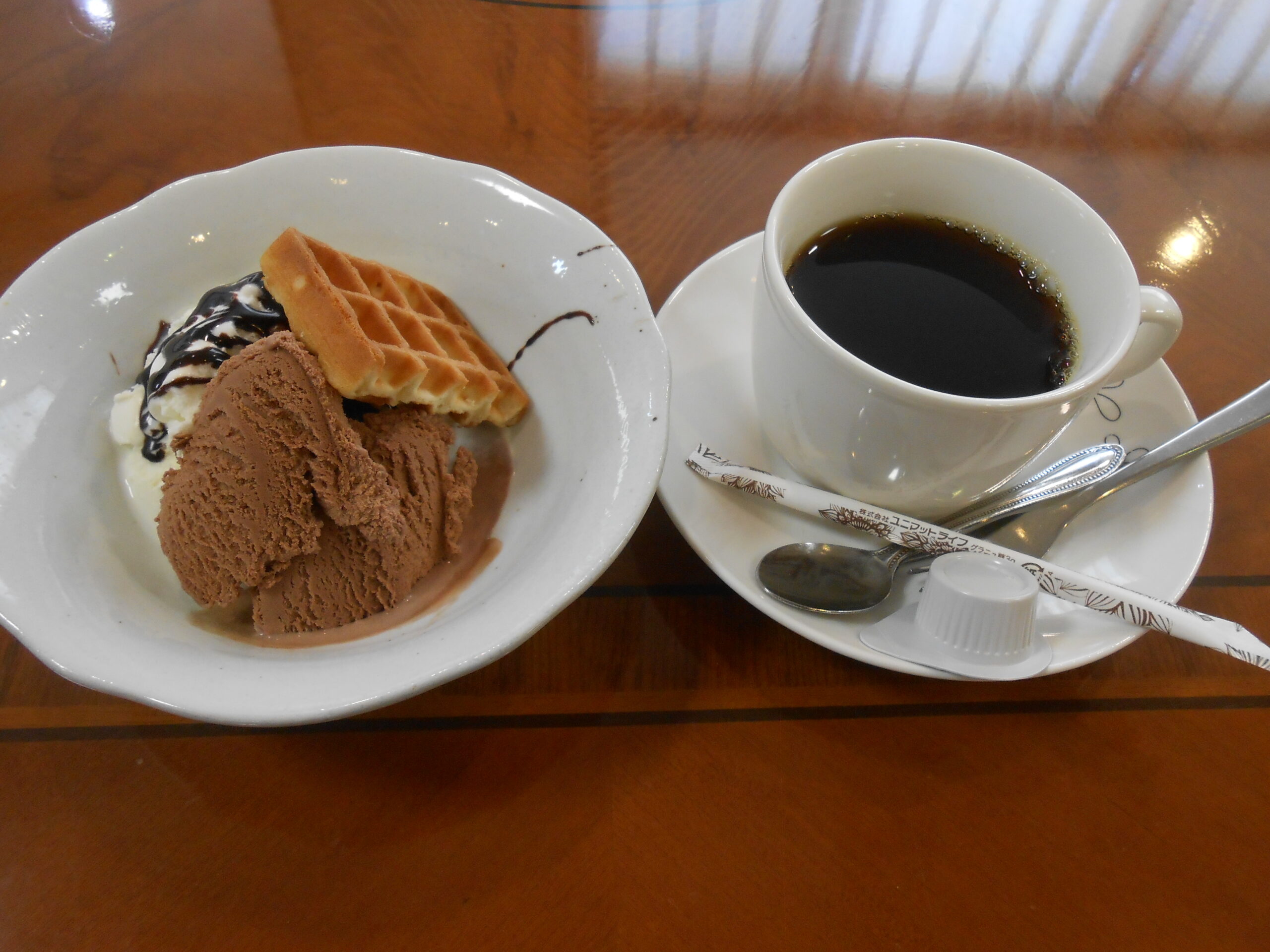 2月の教室(書道・フラワーアレンジ)とおやつレク