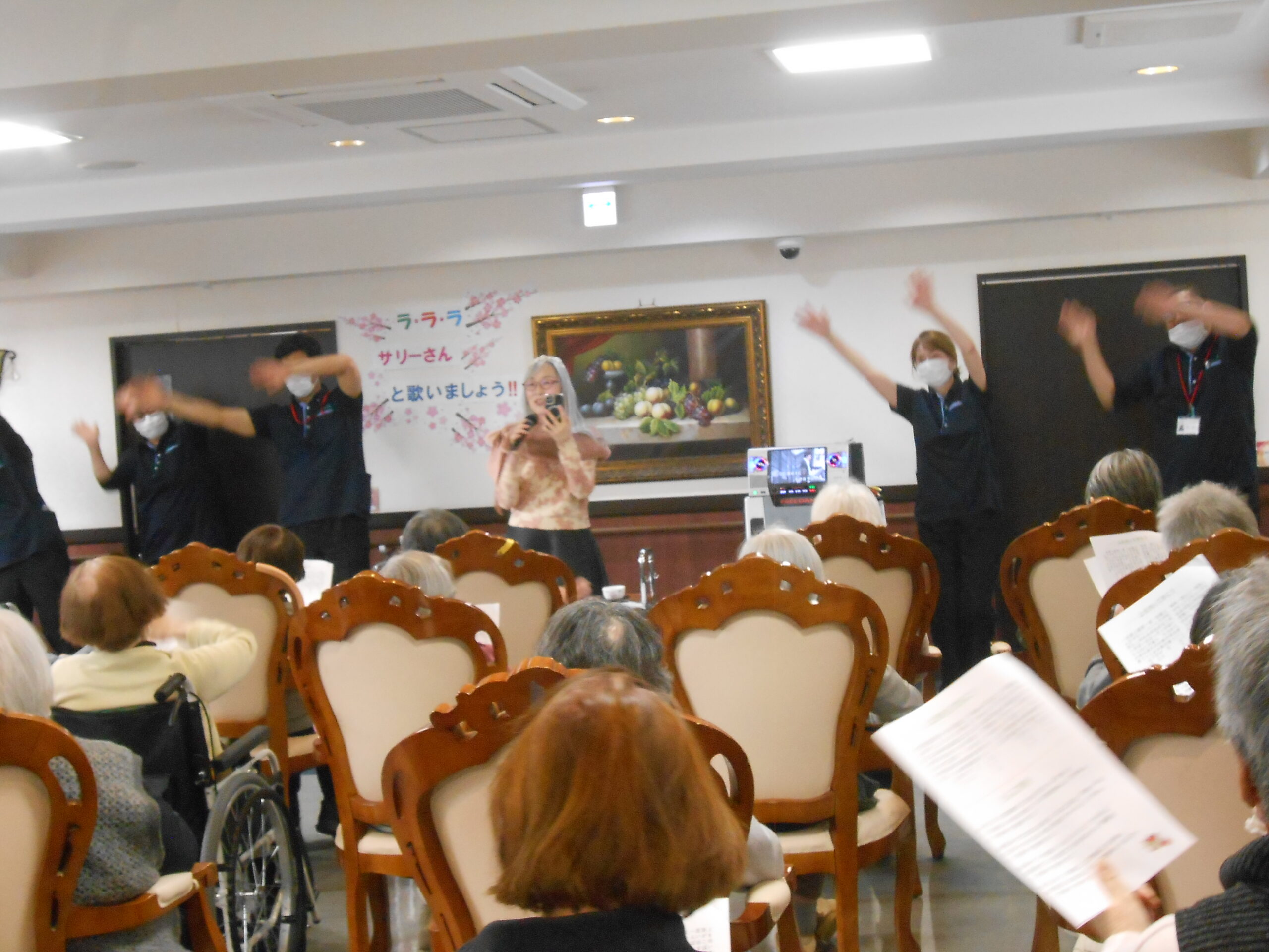 今日はサリーさんも来て下さって楽しい時間を過ごしました。盛上げ隊のみんなも踊ってくれました。(^^♪