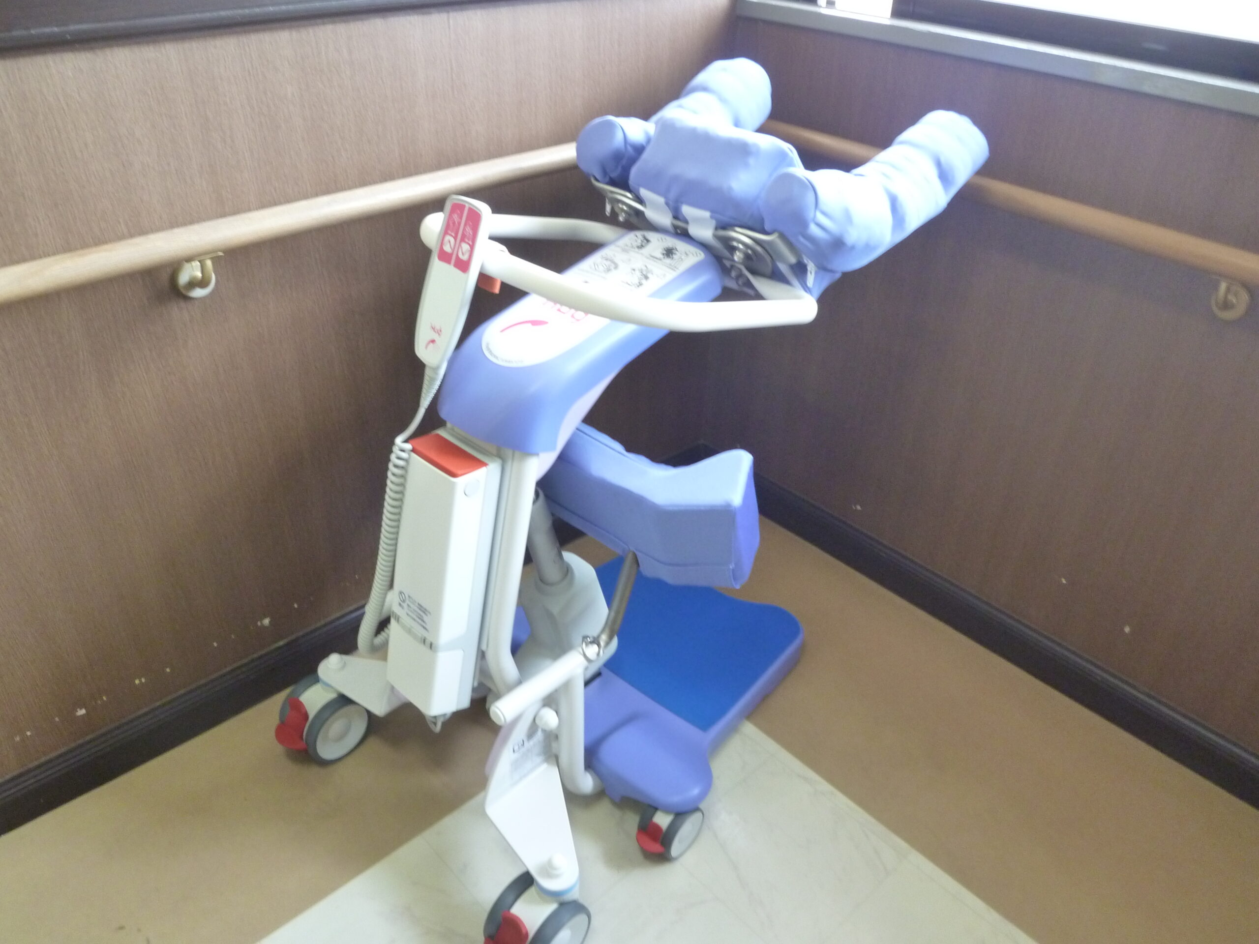 ついに導入‼ 移乗サポートロボット 防水HUg(ハグ)