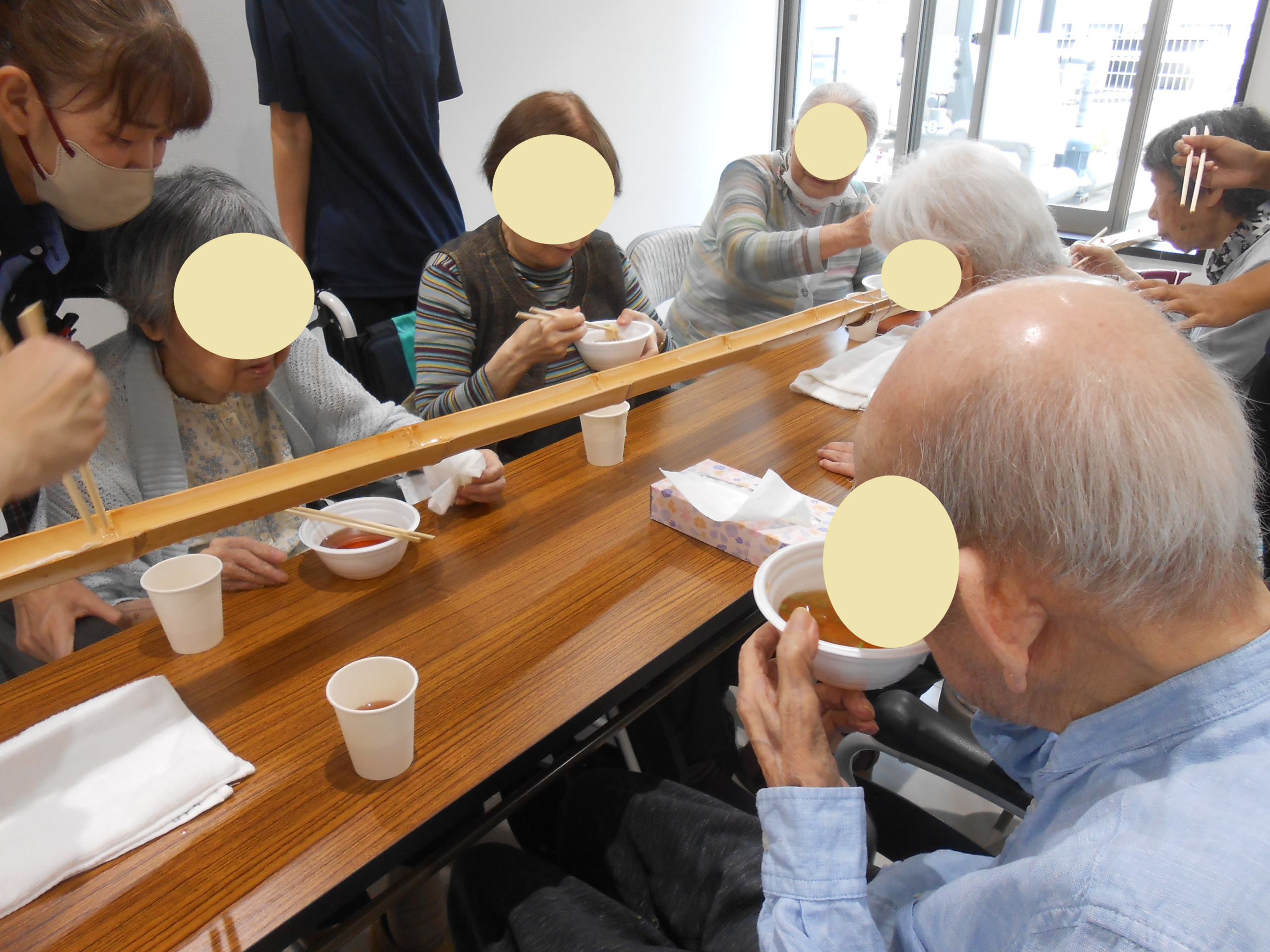 流しそうめん